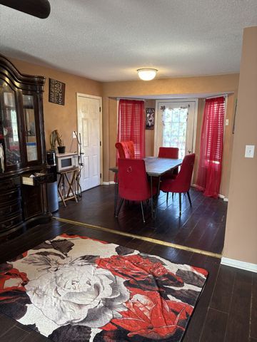 2665 Cummings Cir, Clarksville, TN 37042