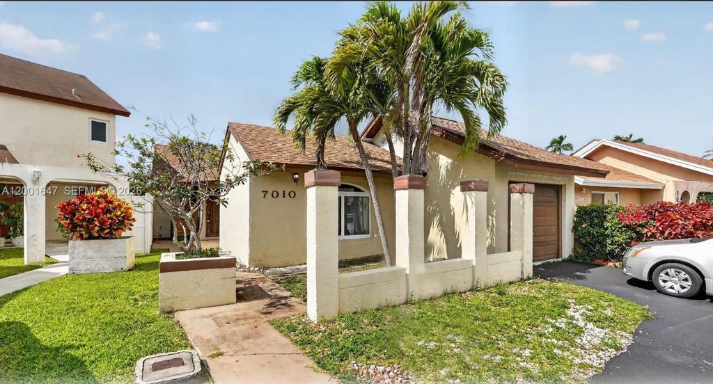 7010 SW 103rd Place, Miami, FL 33173