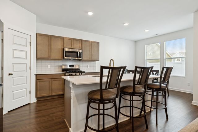 3028 Oscar Dr, White House, TN 37188