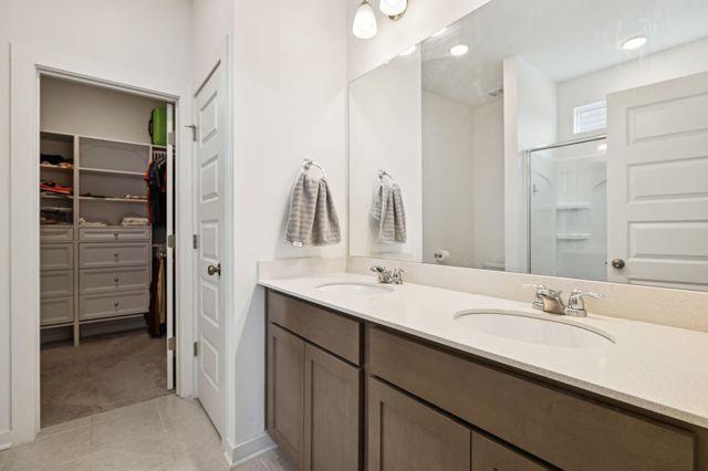 3028 Oscar Dr, White House, TN 37188