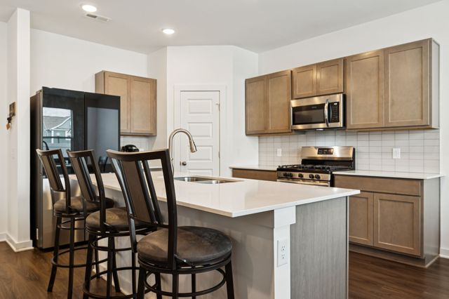 3028 Oscar Dr, White House, TN 37188