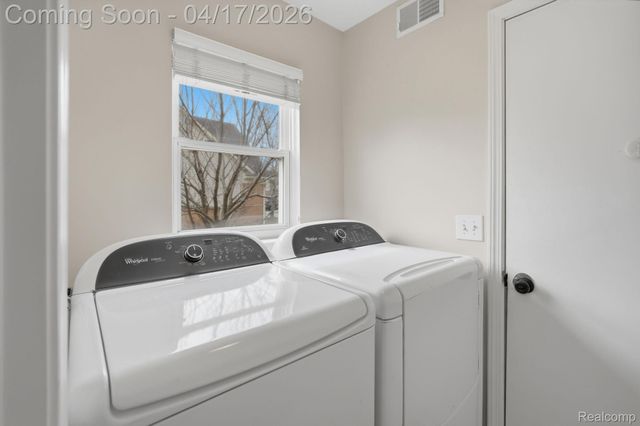 5503 Elmhurst Drive, Trenton, MI 48183