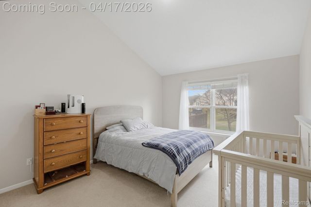 5503 Elmhurst Drive, Trenton, MI 48183