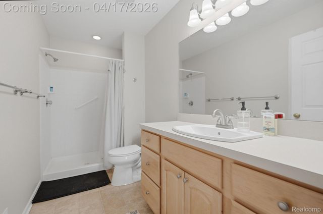 5503 Elmhurst Drive, Trenton, MI 48183
