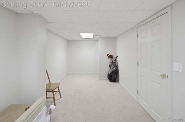 5503 Elmhurst Drive, Trenton, MI 48183