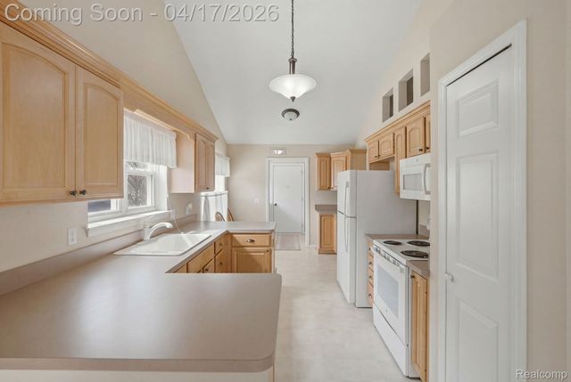 5503 Elmhurst Drive, Trenton, MI 48183