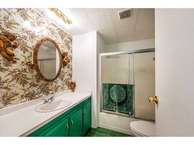 93126 SNEDDEN Ln, Coos Bay, OR 97420