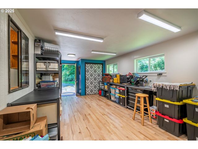 93126 SNEDDEN Ln, Coos Bay, OR 97420