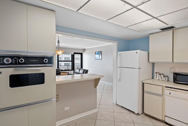 3800 Galt Ocean Drive 607, Fort Lauderdale, FL 33308