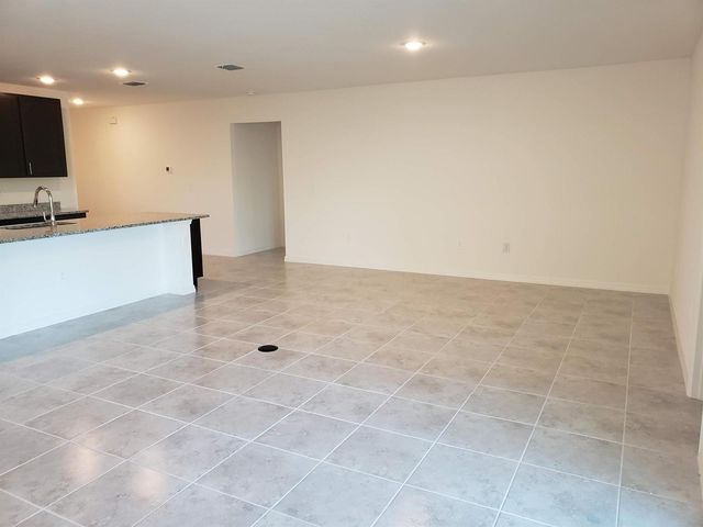 10621 SW Vasari Way, Port St. Lucie, FL 34987