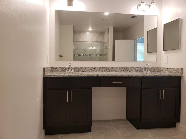 10621 SW Vasari Way, Port St. Lucie, FL 34987