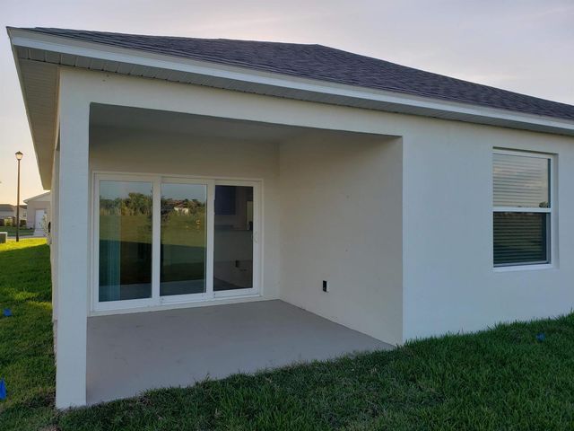 10621 SW Vasari Way, Port St. Lucie, FL 34987