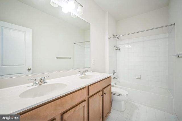 25443 HARTLAND ORCHARD TER, Chantilly, VA 20152