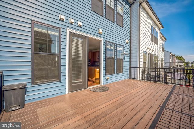 25443 HARTLAND ORCHARD TER, Chantilly, VA 20152