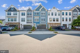 25443 HARTLAND ORCHARD TER, Chantilly, VA 20152