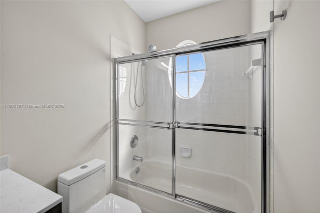 346 NW 118th Ave, Coral Springs, FL 33071