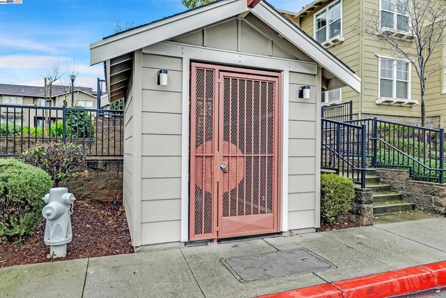 1594 Tucker St 56, Oakland, CA 94603