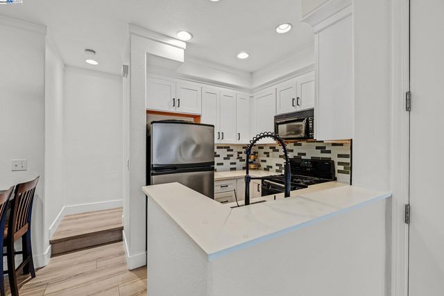 1594 Tucker St 56, Oakland, CA 94603