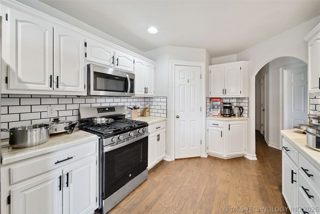 8140 Silverado Road, Claremore, OK 74019