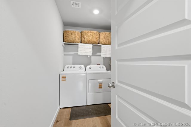 10121 E 132 Street S, Bixby, OK 74008