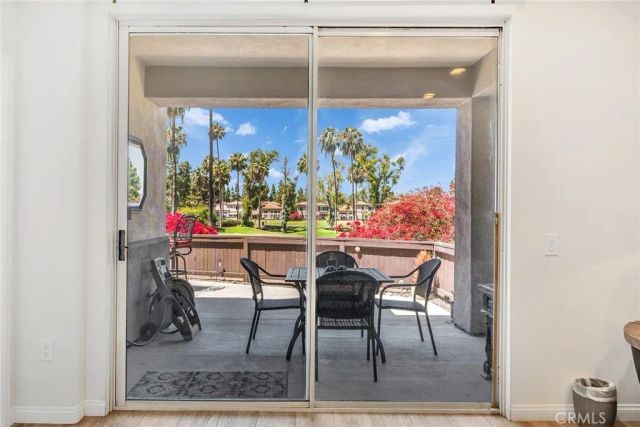 2960 Champion 904, Tustin, CA 92782