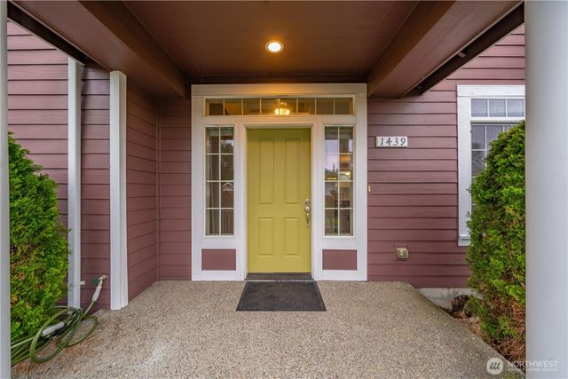 1439 Cottonwood Avenue, Fircrest, WA 98466