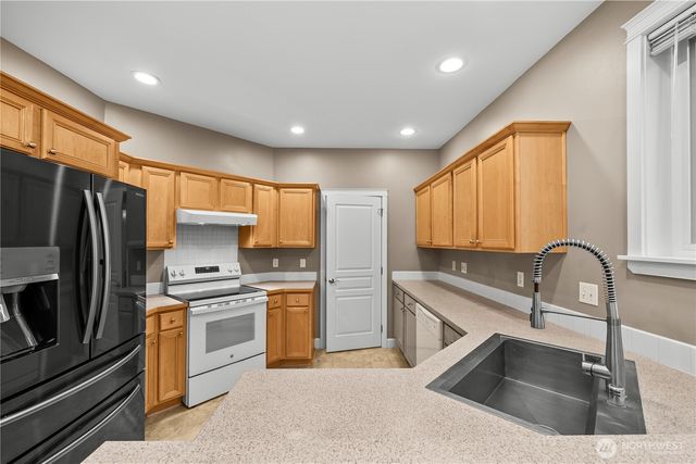 1439 Cottonwood Avenue, Fircrest, WA 98466
