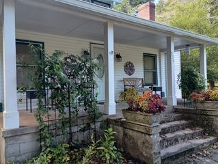 226 Lake Odonnell Rd, Sewanee, TN 37375