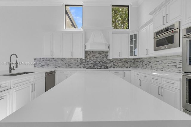 15040 SW 16th St, Davie, FL 33326