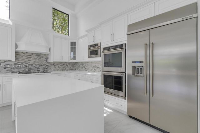 15040 SW 16th St, Davie, FL 33326