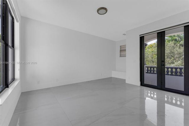 15040 SW 16th St, Davie, FL 33326