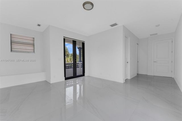 15040 SW 16th St, Davie, FL 33326