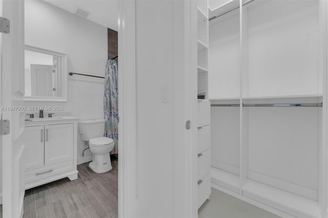 15040 SW 16th St, Davie, FL 33326