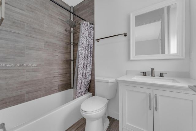 15040 SW 16th St, Davie, FL 33326