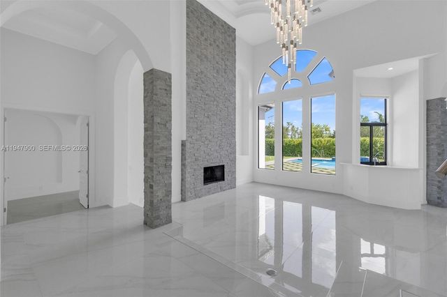 15040 SW 16th St, Davie, FL 33326