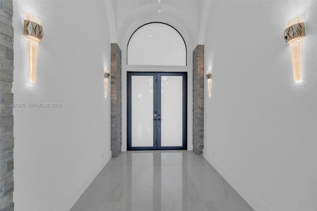 15040 SW 16th St, Davie, FL 33326