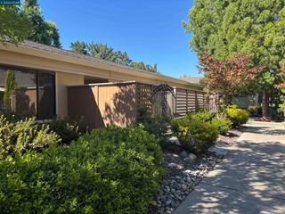 1148 Fairlawn Ct 3, Walnut Creek, CA 94595