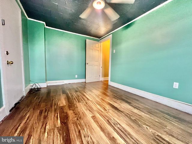 218 W FRANKLIN ST, Womelsdorf, PA 19567