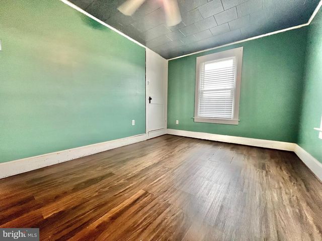 218 W FRANKLIN ST, Womelsdorf, PA 19567