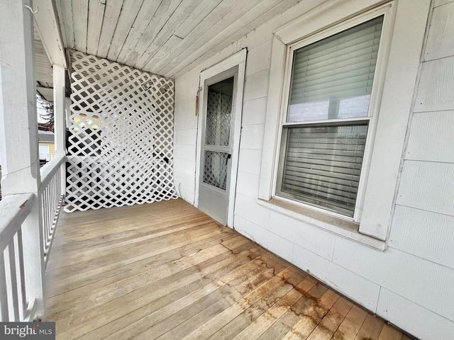 218 W FRANKLIN ST, Womelsdorf, PA 19567