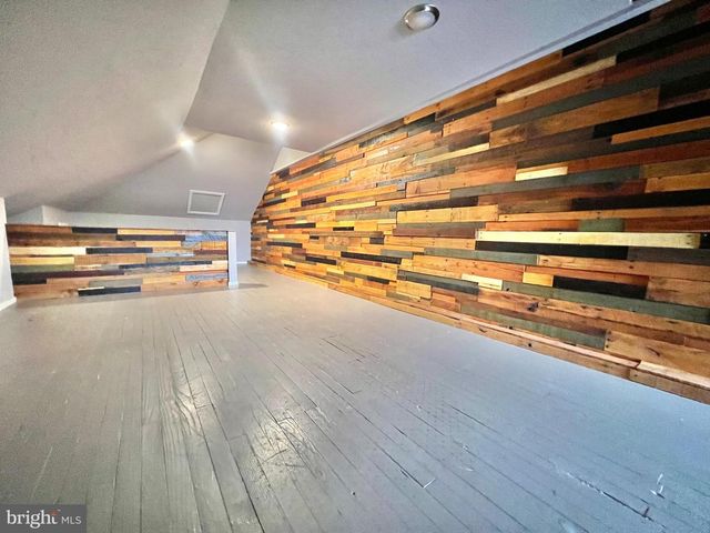 218 W FRANKLIN ST, Womelsdorf, PA 19567