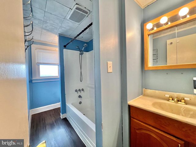 218 W FRANKLIN ST, Womelsdorf, PA 19567