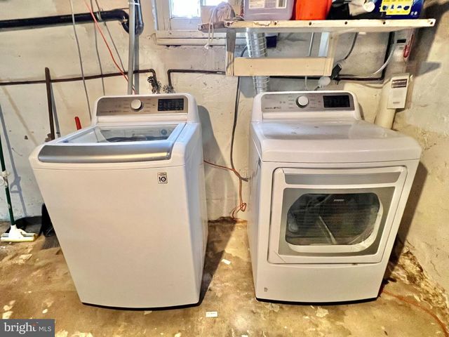 218 W FRANKLIN ST, Womelsdorf, PA 19567