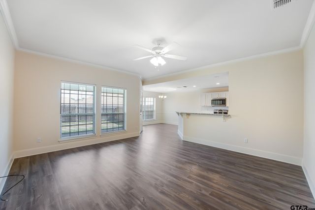 815 E. Grande Blvd., Tyler, TX 75703