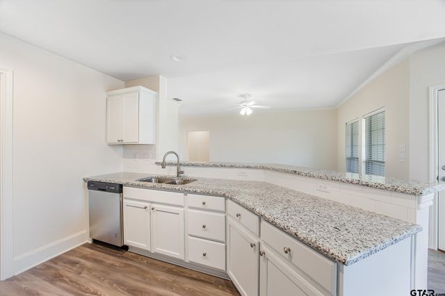 815 E. Grande Blvd., Tyler, TX 75703
