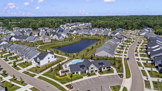 7679 Larchwood Drive, West Bloomfield, MI 48322