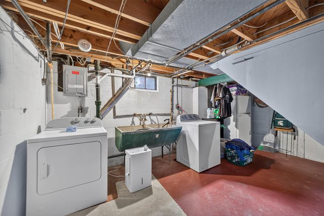 1629 Montague Avenue, Muskegon, MI 49441