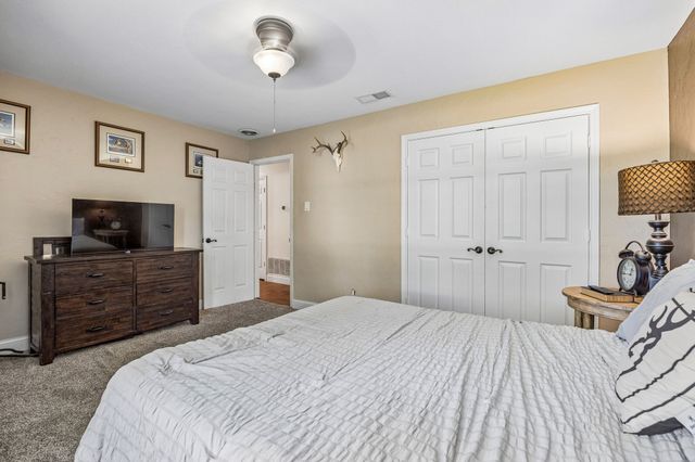 2301 Hill N Dale Drive, Irving, TX 75038