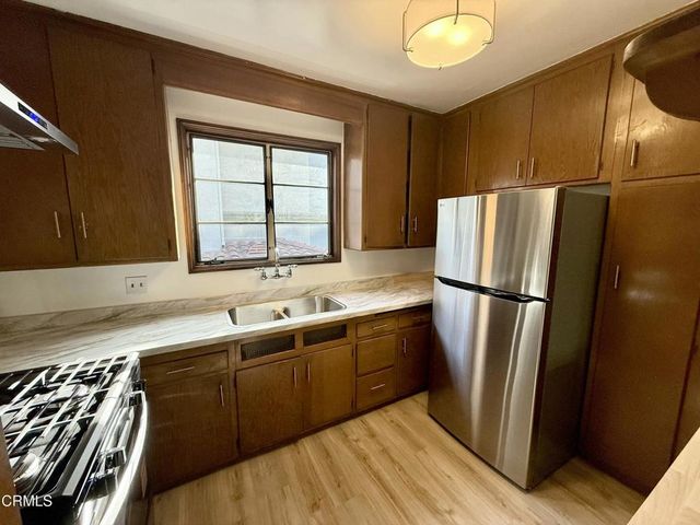 1145 N Central Avenue 10, Glendale, CA 91202