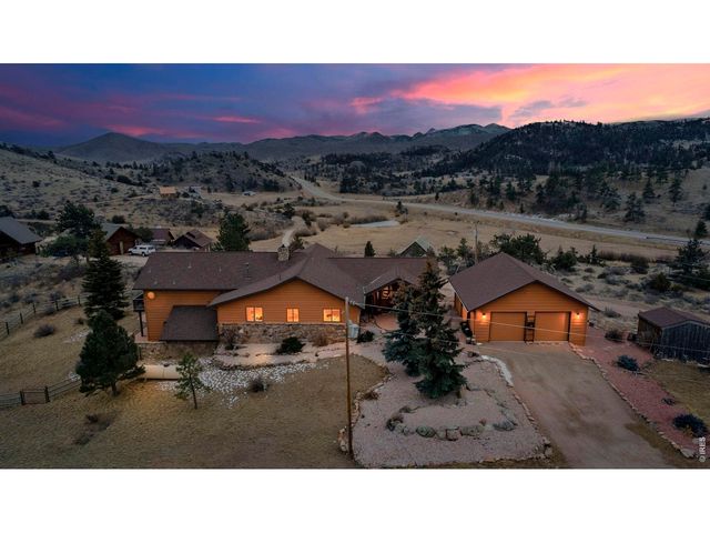 90 Mount Axtell Dr, Livermore, CO 80536